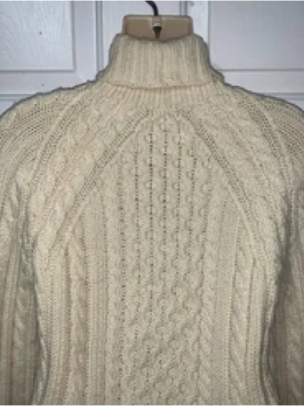 🎄 J.Crew 100% Wool Ivory Cable Knit Turtleneck Sweater Women’s Cozy Classic M - Picture 10 of 15